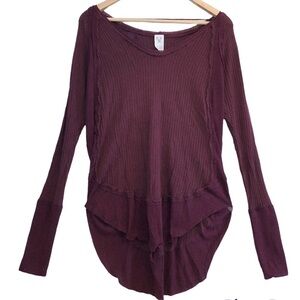 Free People Lightweight, Hi-Low, Loose Fit Thermal, Maroon, Size Small